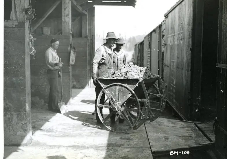 1943 Yellow Pine Mine 035