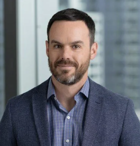 Headshot of Dustin Rissmiller