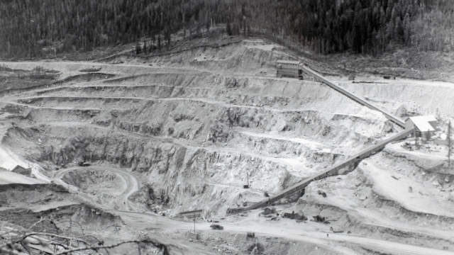 1940, Yellow Pine Pit, Idaho State Historical Society